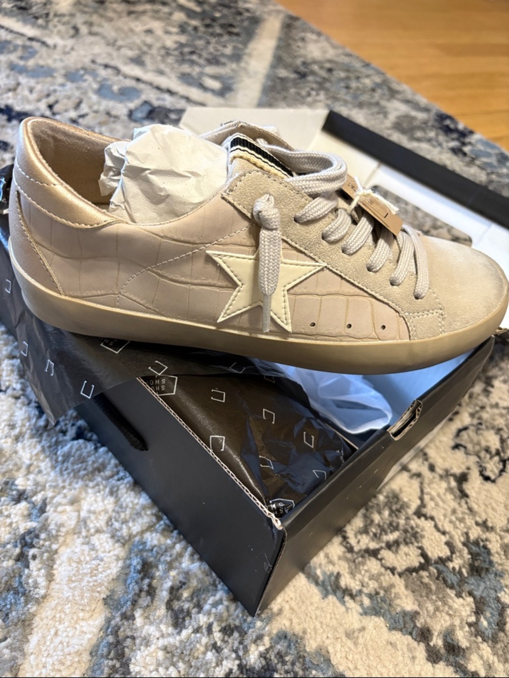 ShuShop Beige Star Accent Low-Top Sneakers